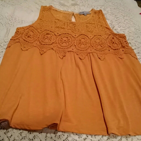 Absolutely Famous Tops - Summer top